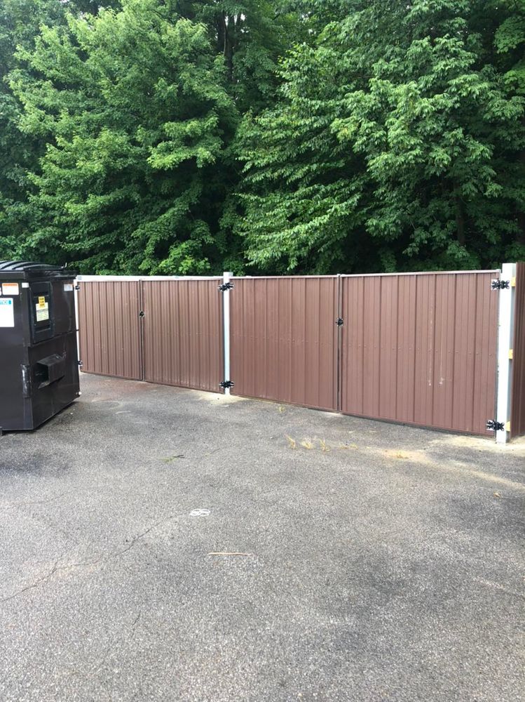 Fences for Daishaun Fencing in Shaker Heights, OH