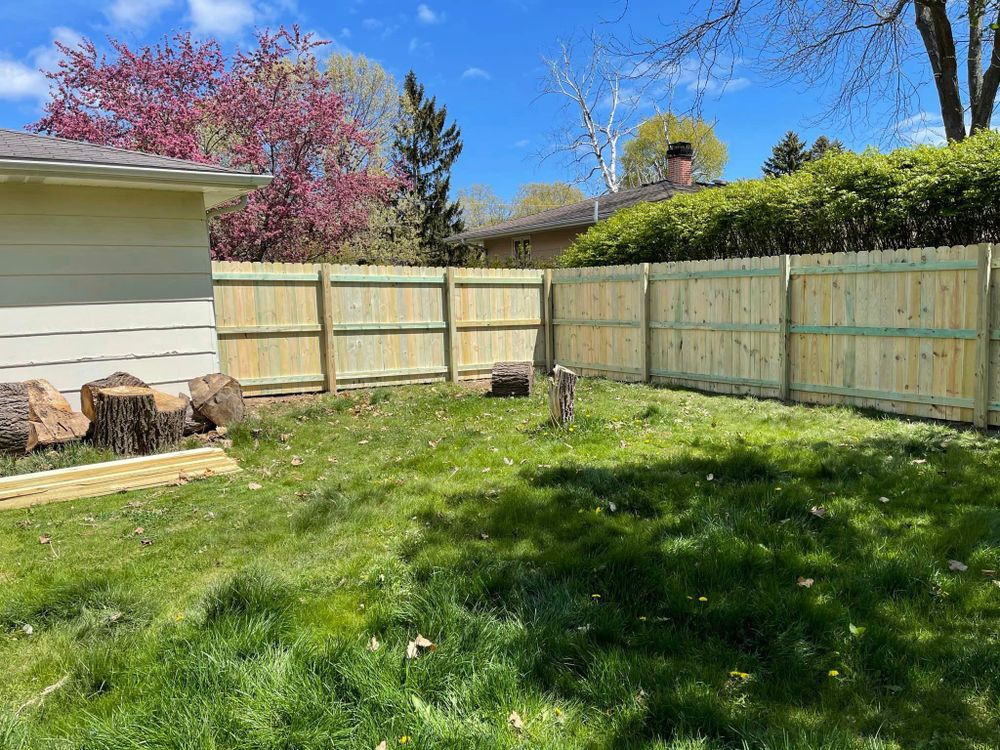 Fences for 5-Star Fencing in McHenry, IL