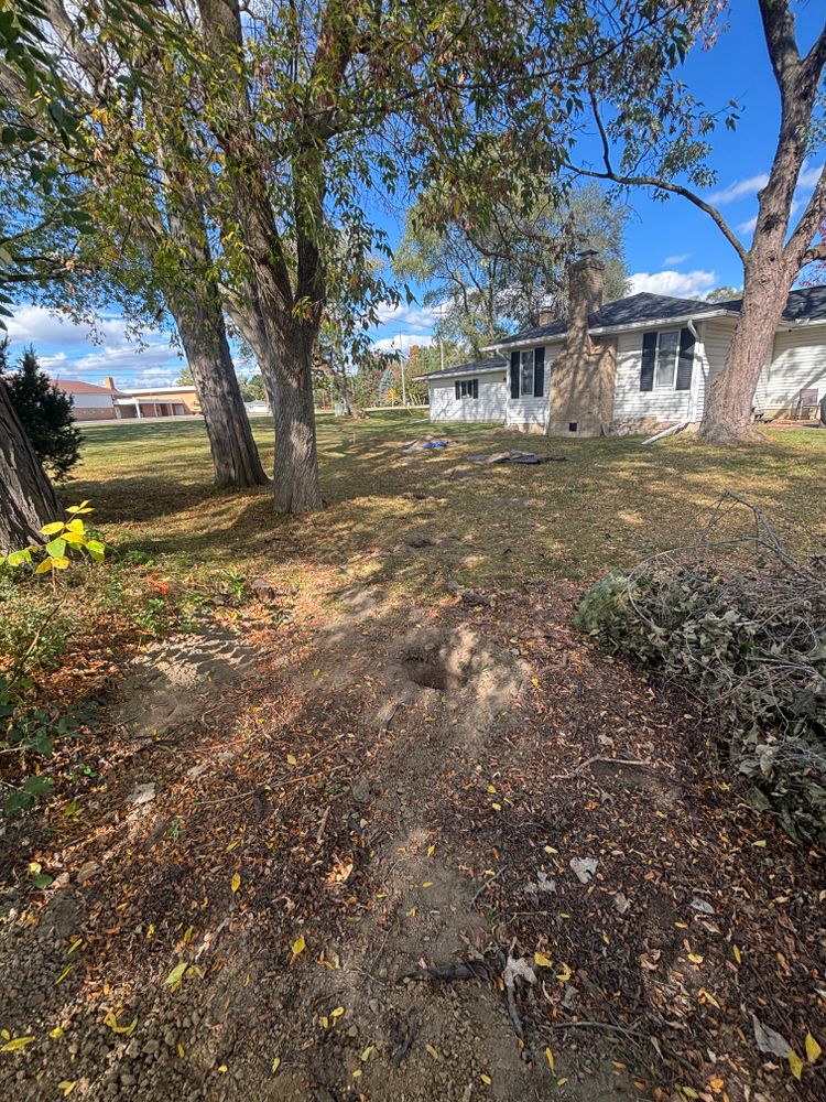 All Photos for Mr. Posthole in Howell, MI