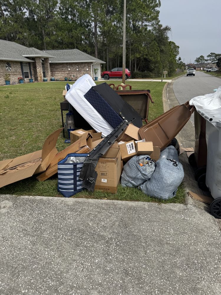 All Photos for Zip Junk Removal in Santa Rosa Beach, FL