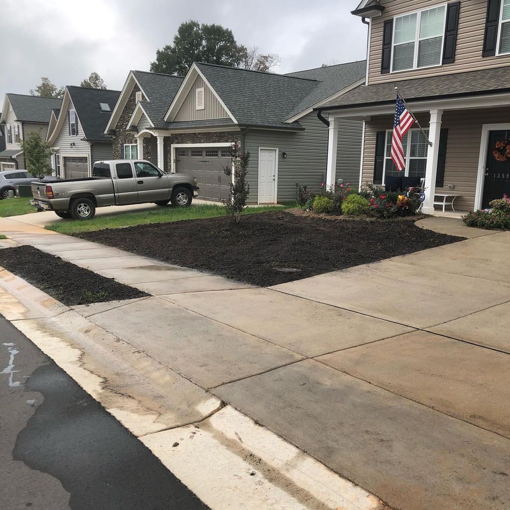 Landscaping for Kyle's Lawn Care in Kernersville, NC