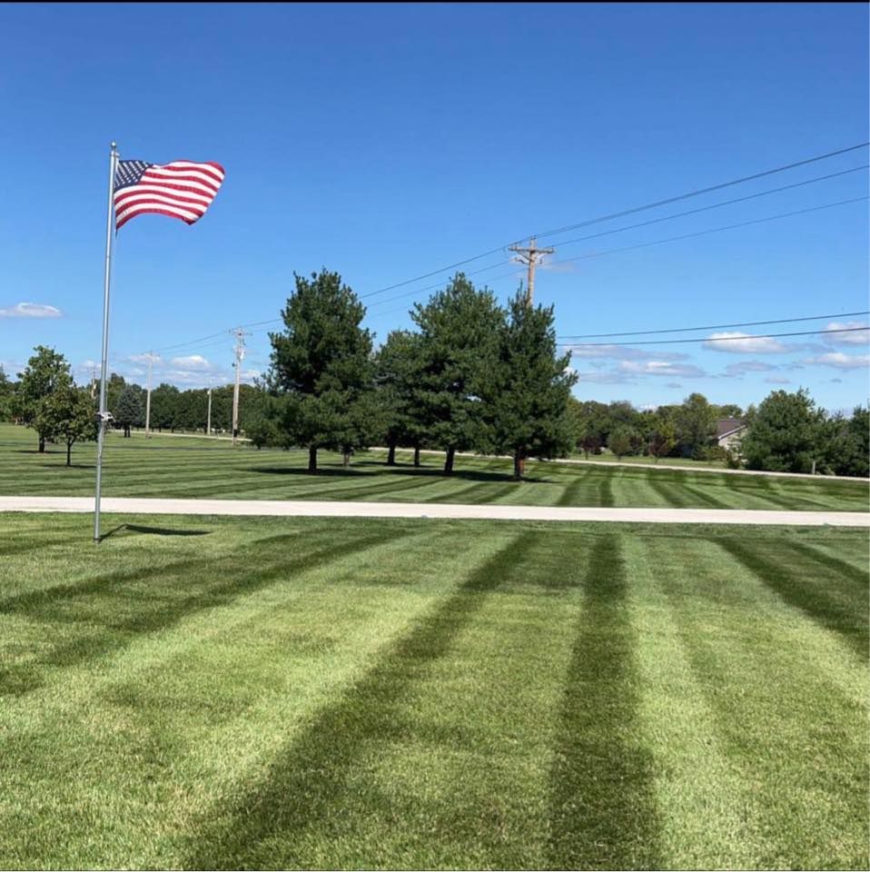 Mark’s Mowing & Landscaping LLC  team in Ashville, OH - people or person