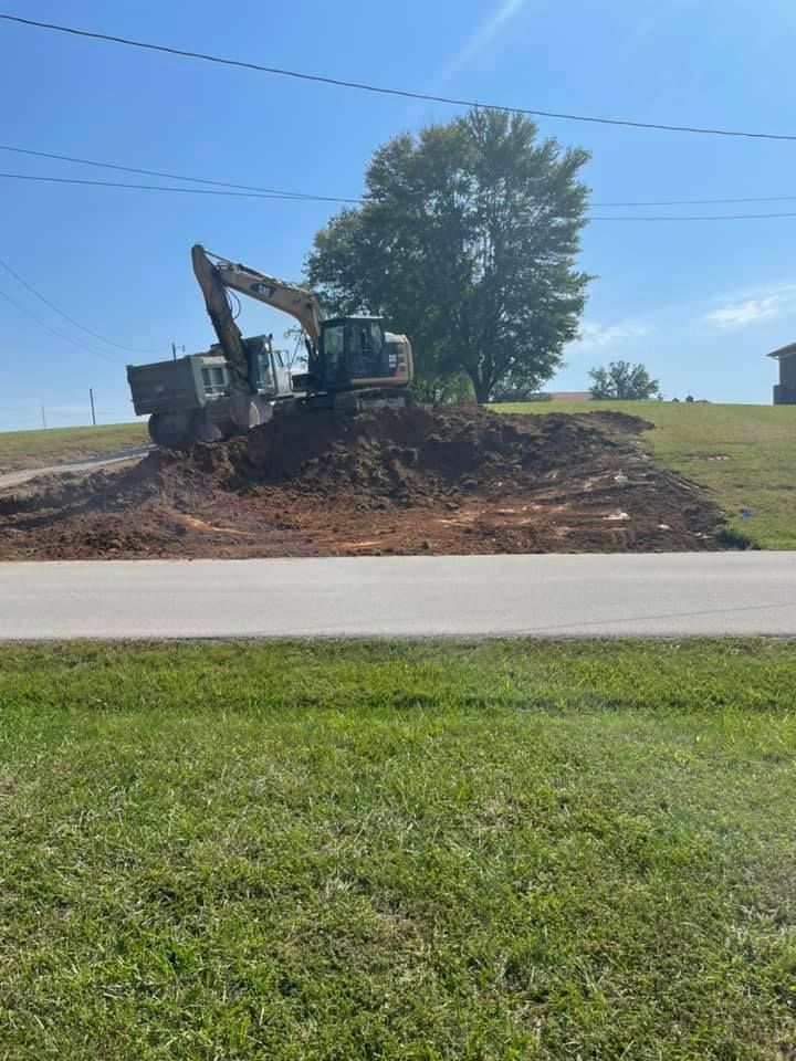 Excavating for Strong Contracting in Lebanon, KY
