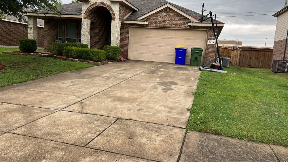 Roofing Installation for Greenwood Roofing & Remodeling LLC in Dallas, TX