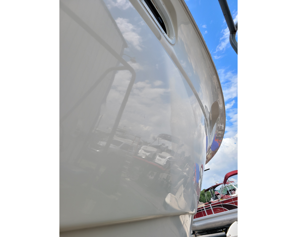 Boat Exteriors for L'Finesse Auto/Boat Details in Dallas, TX