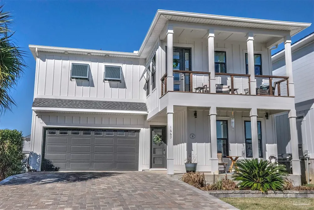 Siding, Decking and Railings for Boomer Builds in Gulf Breeze, FL