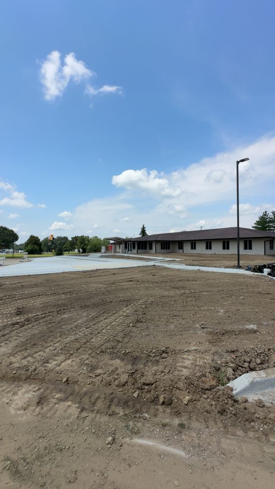 Excavating for Travis Excavating LLC in Olney,, IL
