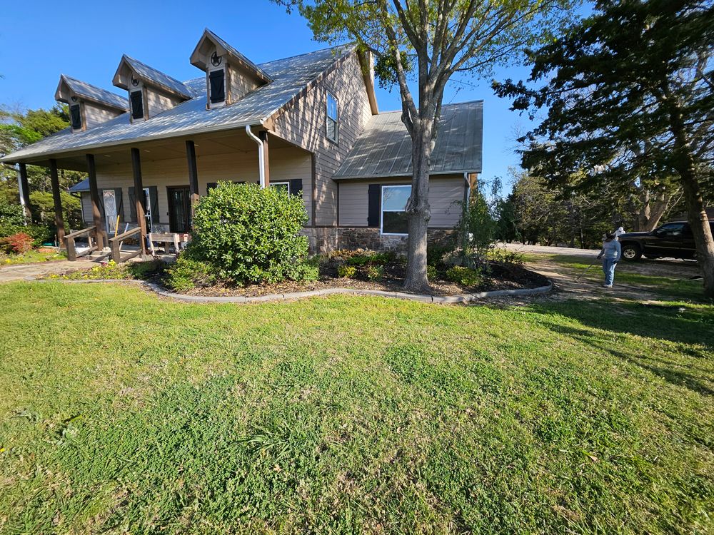 All Photos for Ornelas Lawn Service in Lone Oak, Texas