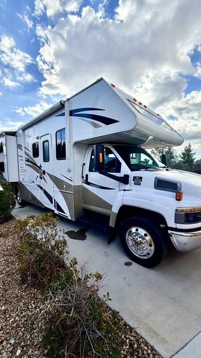 All Photos for Mauka to Makai RV Renovations in Los Angeles, CA