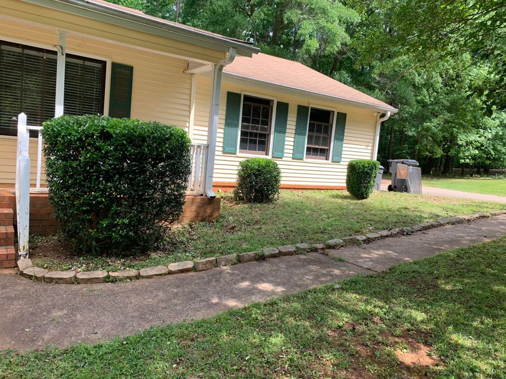 Landscaping for CK Lawn Maintenance in Peachtree City, GA