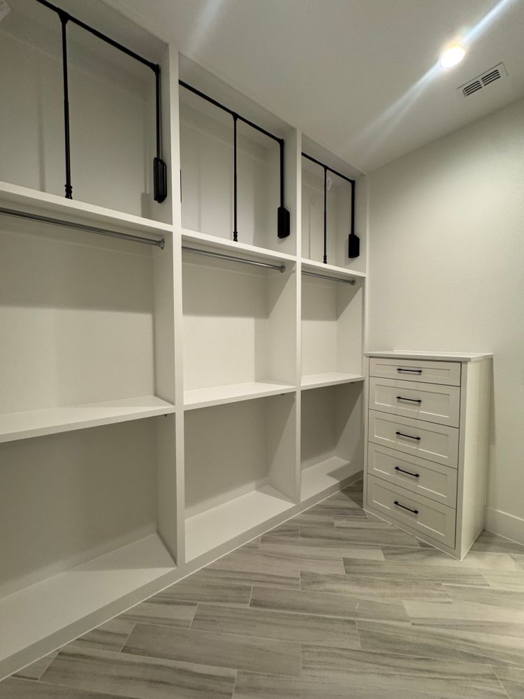 New Construction; Silver Table for Tailor Made Custom Homes in North, TX