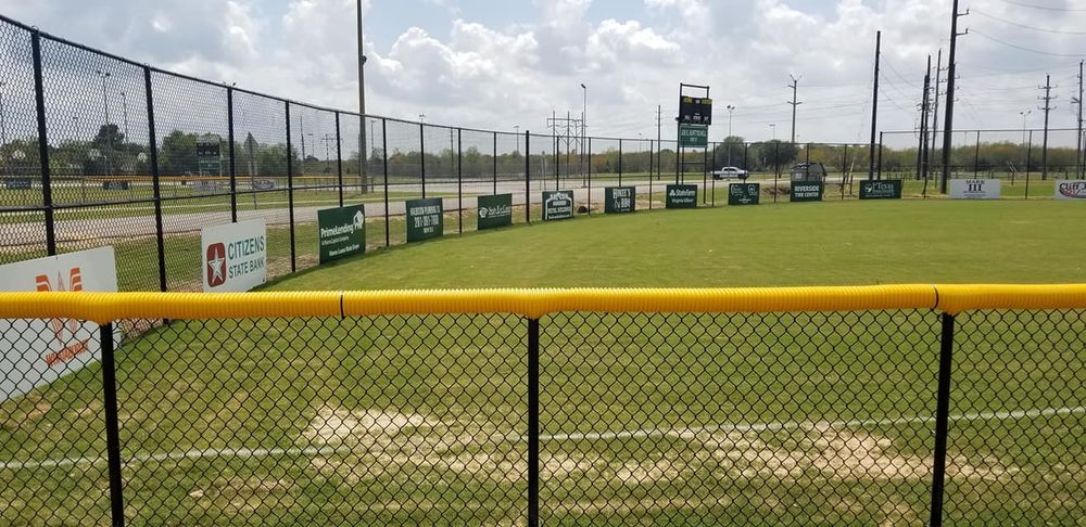 Black Chain Link Fencing for Pride Of Texas Fence Company in Brookshire, TX