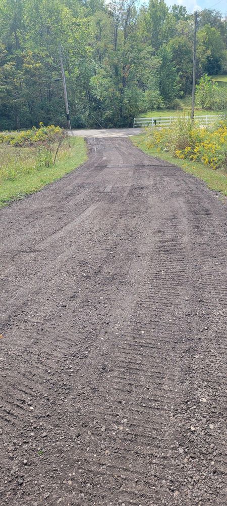 All Photos for Admiring Landscapes in Lancaster, OH