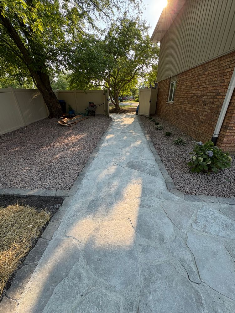 Hardscaping for From the Ground Up Landscaping & Lawncare in New Lenox, IL