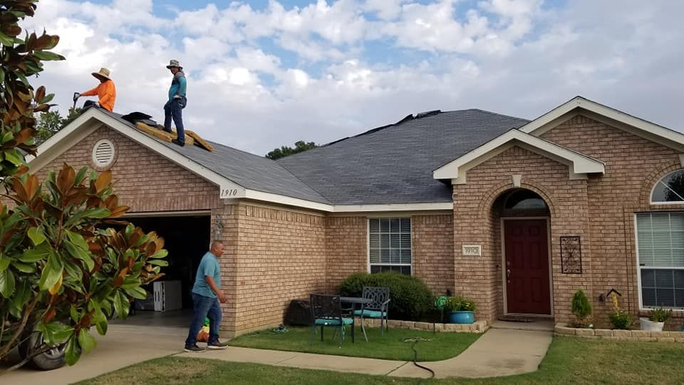 Roofing for Slabs 2 Shingles in Alvarado, TX