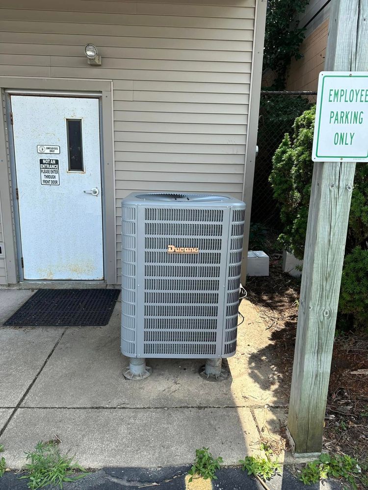 Our Emergency HVAC Services ensure your home's comfort and safety with 24/many rapid response, skilled technicians, and efficient repairs to address any heating or cooling issues swiftly and reliably. for Top Gun Heating & Air Conditioning in Bellevue, OH