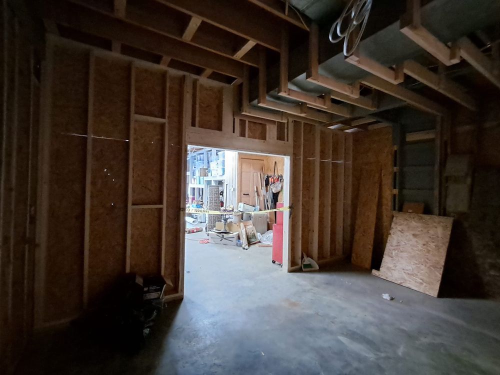 Goreville  Garage Conversion for Dead Tree General Contracting in Carbondale, Illinois