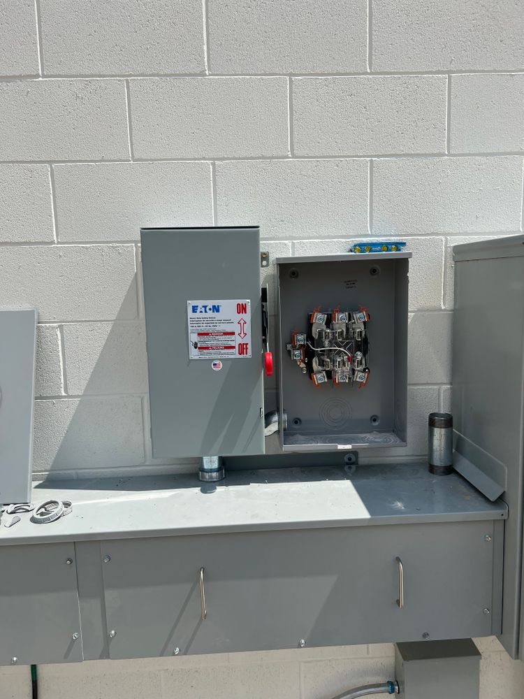 All Photos for RCF Electric LLC in Glenn Heights, TX