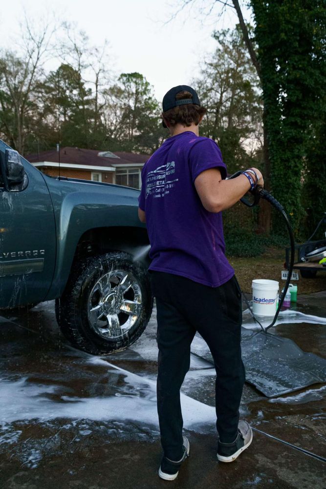 Bama’s Pressure Washing & Mobile Detailing LLC team in Prattville, AL - people or person