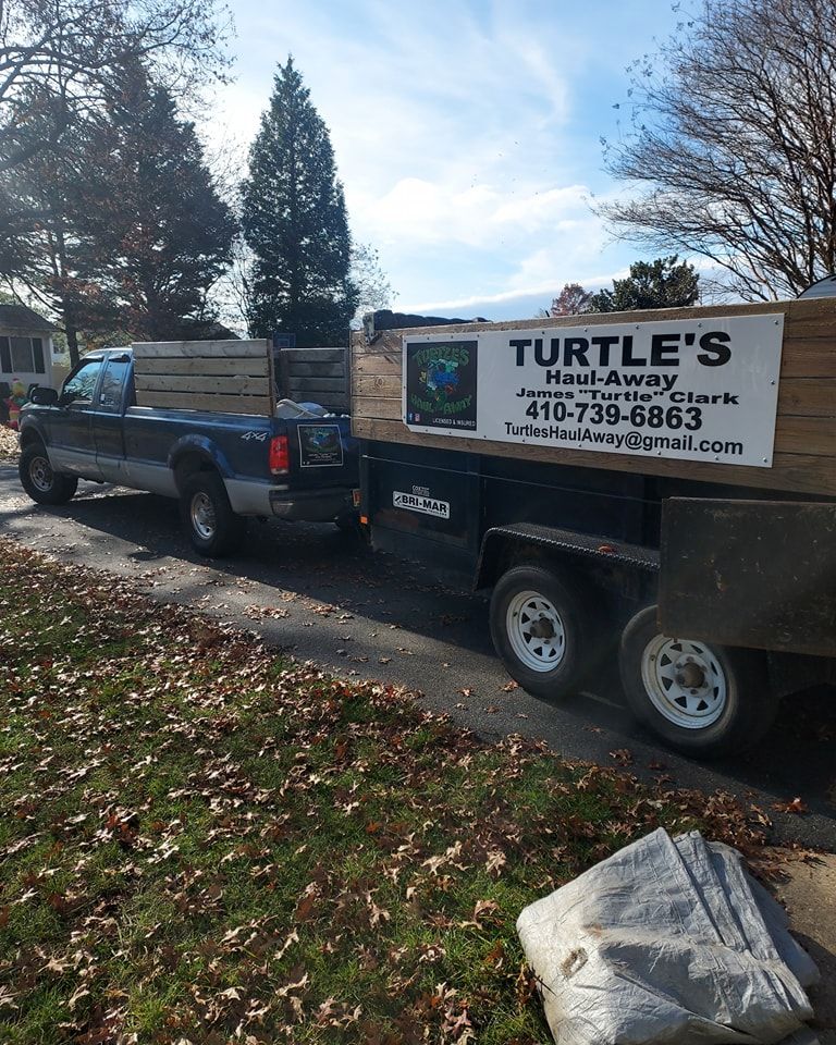 We provide fast and efficient Junk Removal services to homeowners. We'll take care of all the hauling, sorting, and disposal for you! for Turtle's Haul-Away & Junk Removal in Stevensville, MD