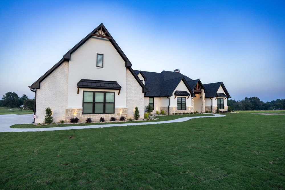 All Photos for Neely Construction & Design LLC in Chandler, TX