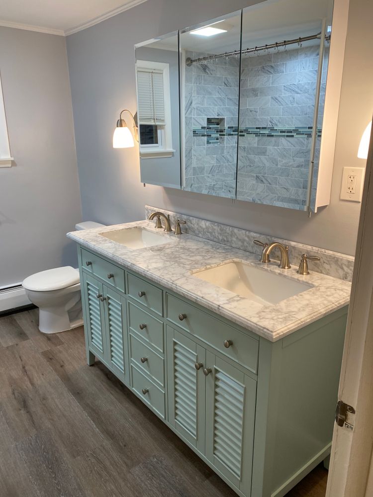 All Photos for Laura Mae Properties in Wolcott, CT