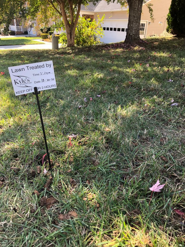Fertilization and Weed Control  for Kyle's Lawn Care in Kernersville, NC