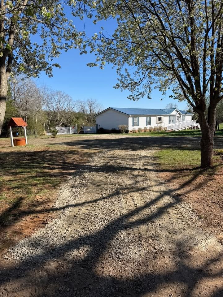 All Photos for Hunt’s Hauling & Landworks LLC in Danville, VA