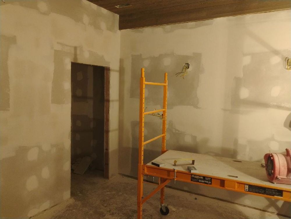 Goreville  Garage Conversion for Dead Tree General Contracting in Carbondale, Illinois