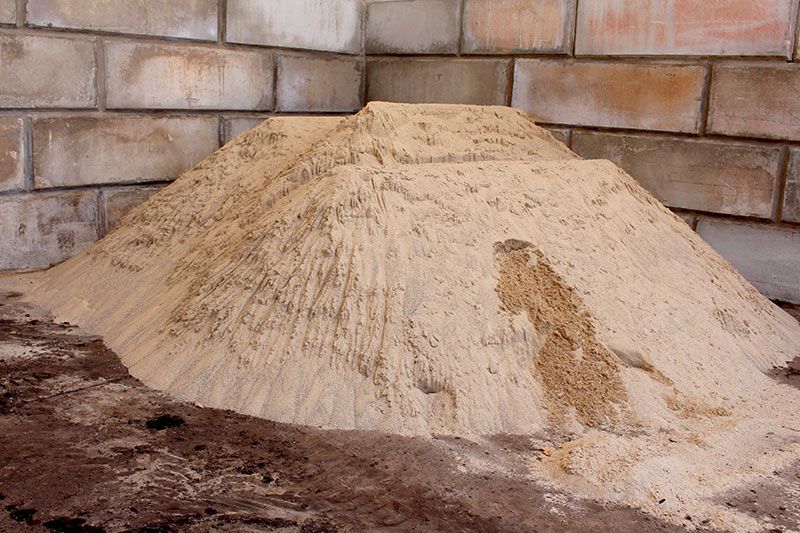 Our Aggregate Delivery service ensures prompt and reliable delivery of high-quality materials, directly to your site, assisting in streamlined landscaping or construction projects for homeowners seeking convenience and efficiency. for Jack Of All Blades in Windsor County, VT