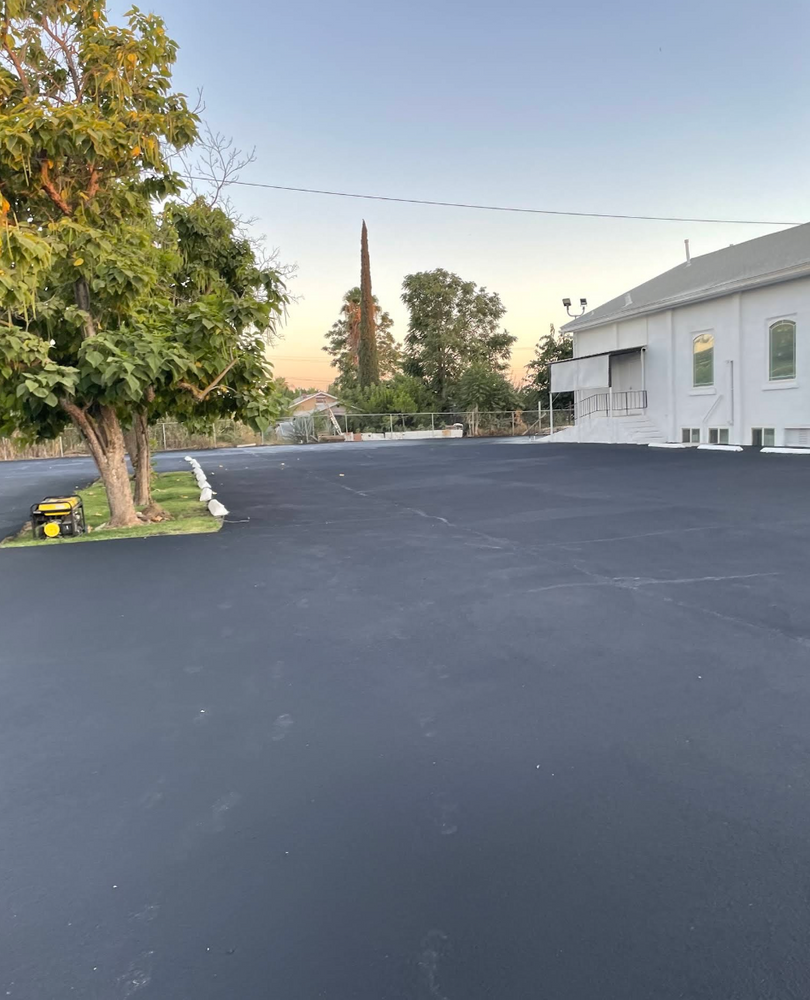 Asphalt and Paving for AGM Paving in Fresno, CA