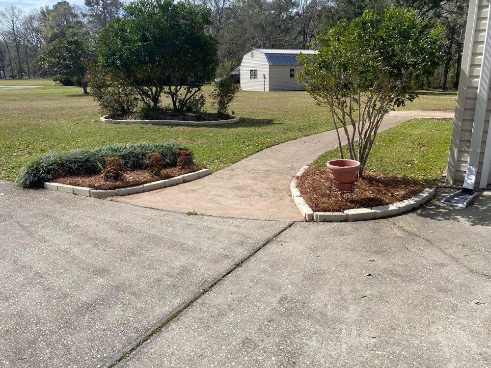 All Photos for All-Star Lawn Care & Soft Washing in Mobile, AL