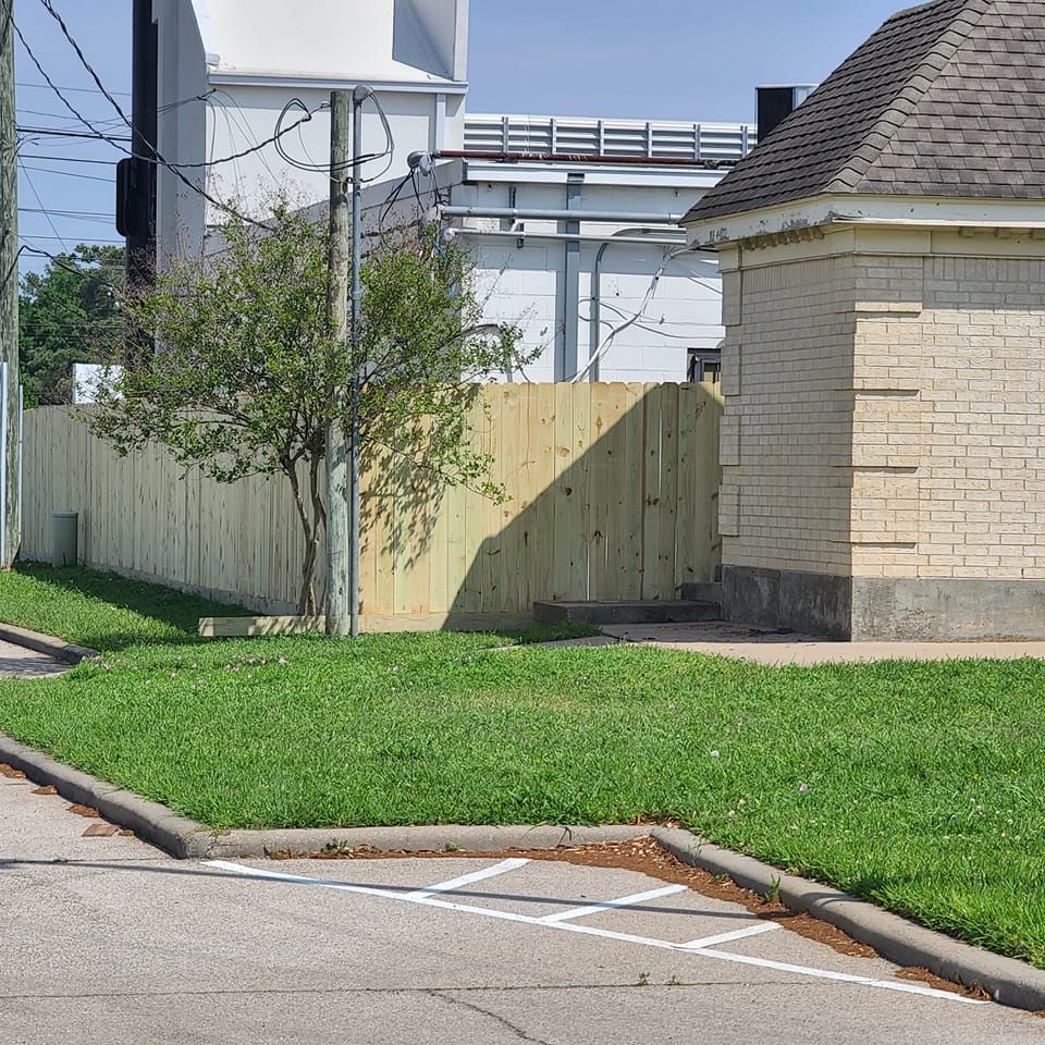 Fences for Mondragon Fencing/Remodeling in Houston, TX