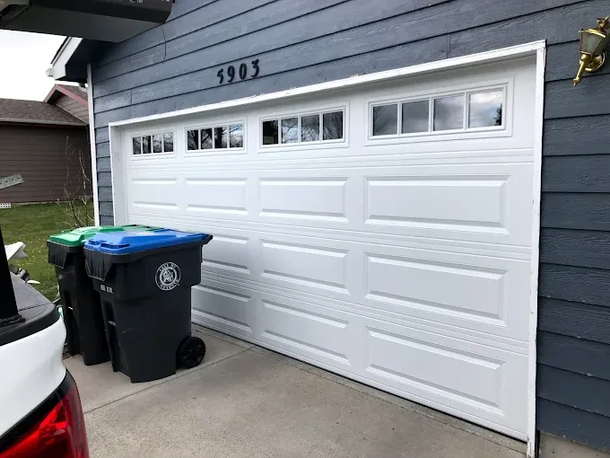 All Photos for 423 Garage Doors in Signal Mountain, Tennessee