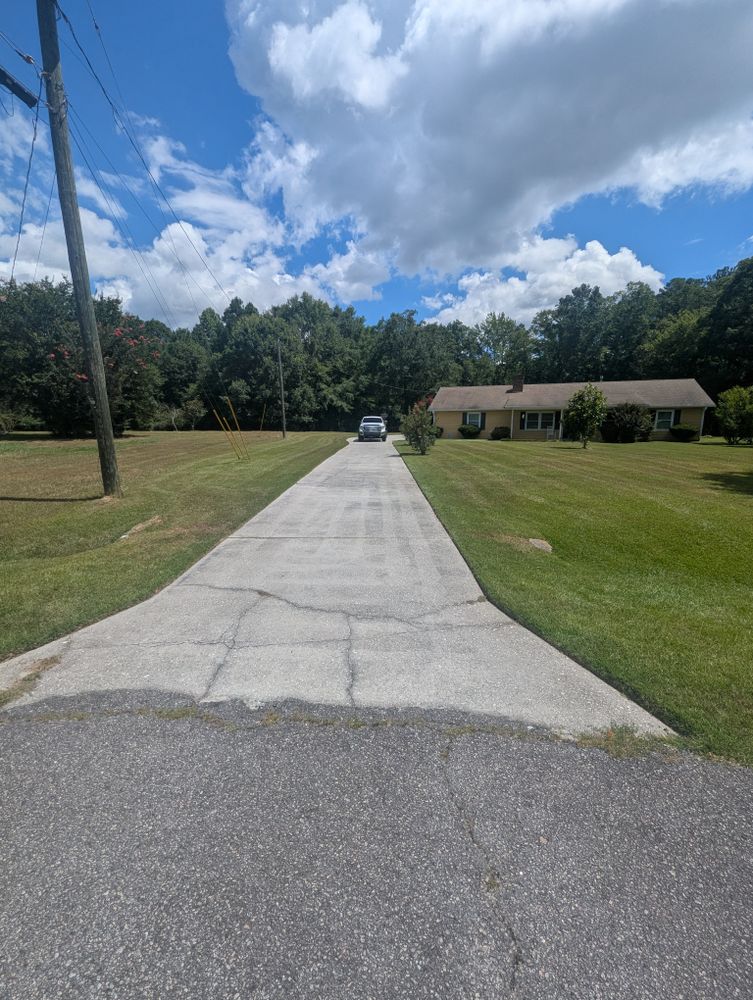 All Photos for Fantastic Lawn Care LLC in Fayetteville, GA