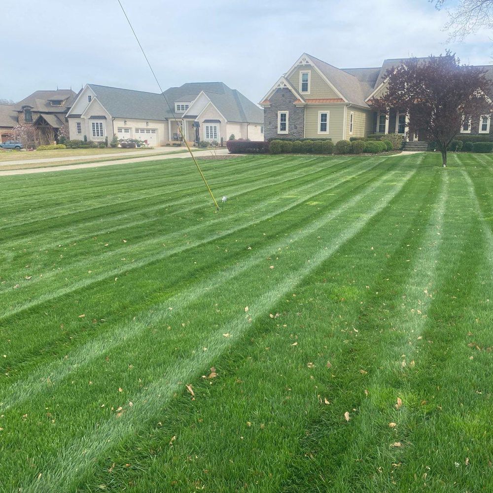 Mulching for America's Top Pick Lawn & Landscaping in Gastonia, NC