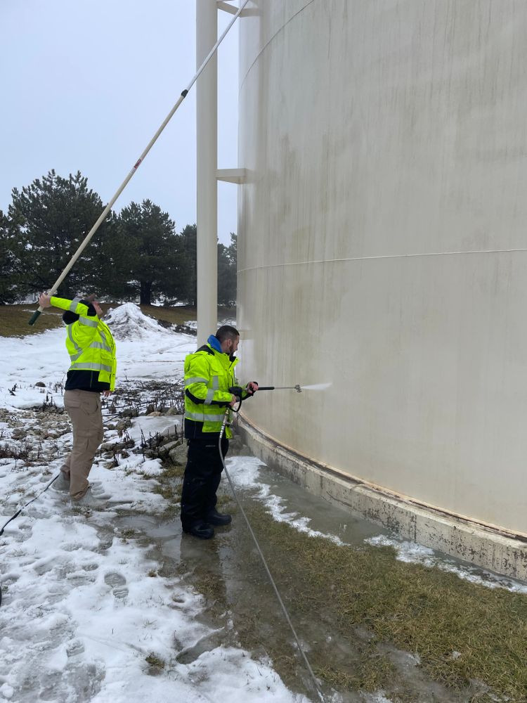 Pressure Washing for Premier Partners, LLC. in Volo, IL