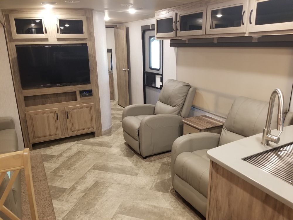 Solaire  for Paradise RV Rentals in Perry, GA