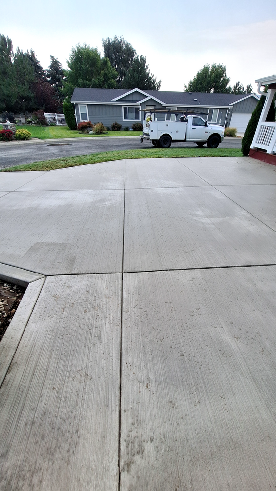 Driveways for Richardson Restoration and Concrete in Ellensburg, WA