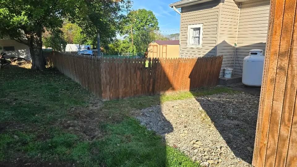 All Photos for Backyard Fence Solutions LLC in Uniontown, PA