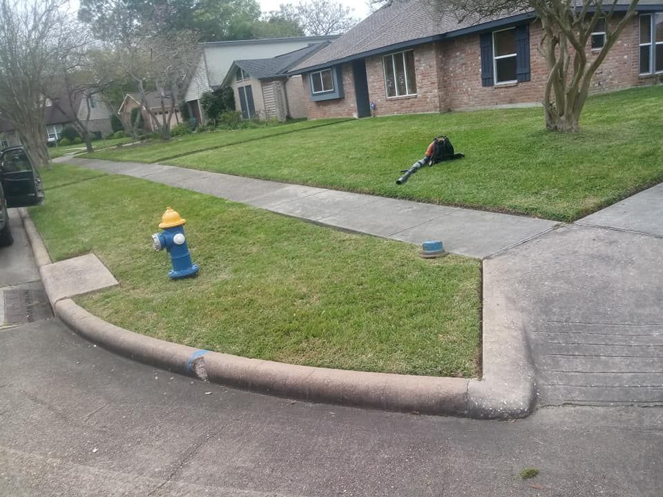 Lawn Care for Diaz Landscaping in Lincoln, CA