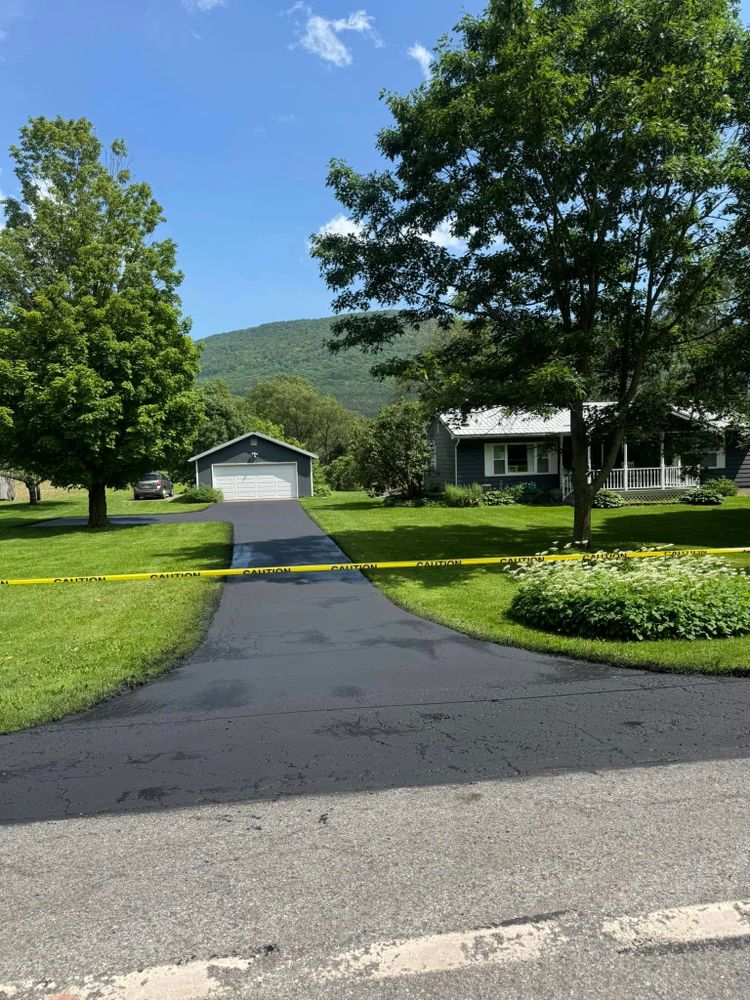 Asphalt for Dibbles Asphalt Maintenance in Westernville, NY