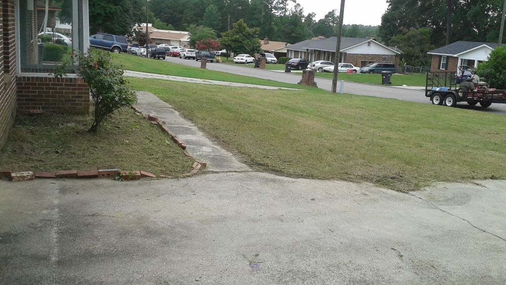 All Photos for E.P.I Lawncare & Pressure Washing  in Augusta, GA