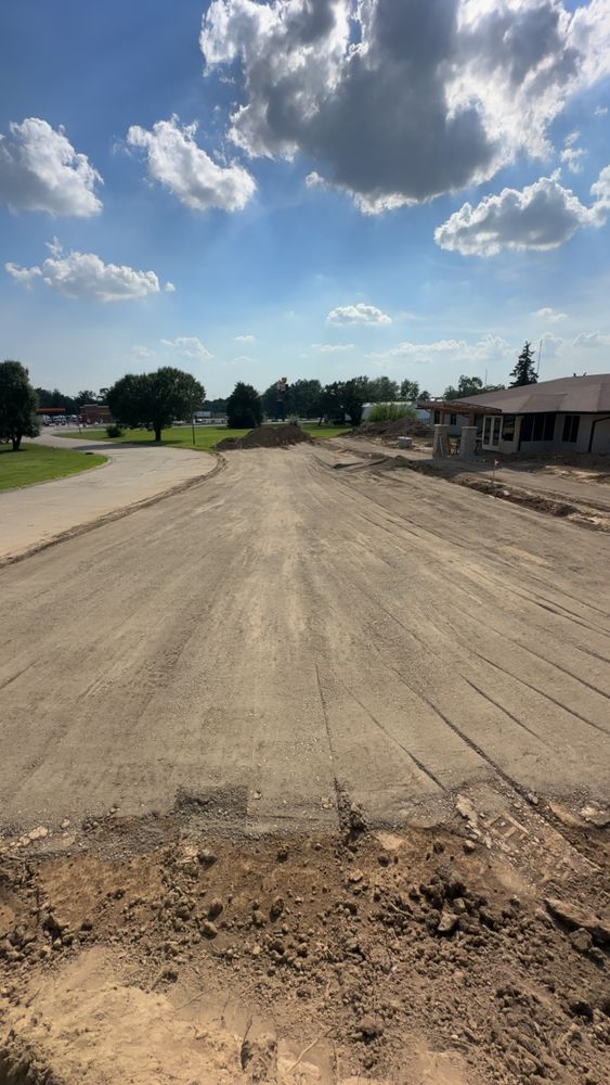 Excavating for Travis Excavating LLC in Olney,, IL