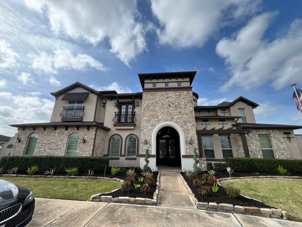 All Photos for Garza Lawncare & Tree Service in Pearland, TX