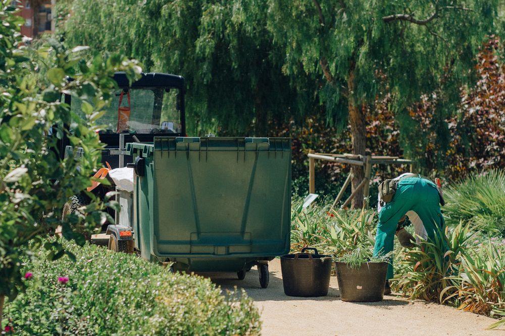 THE TRASH HEROES team in Broward County, FL - people or person