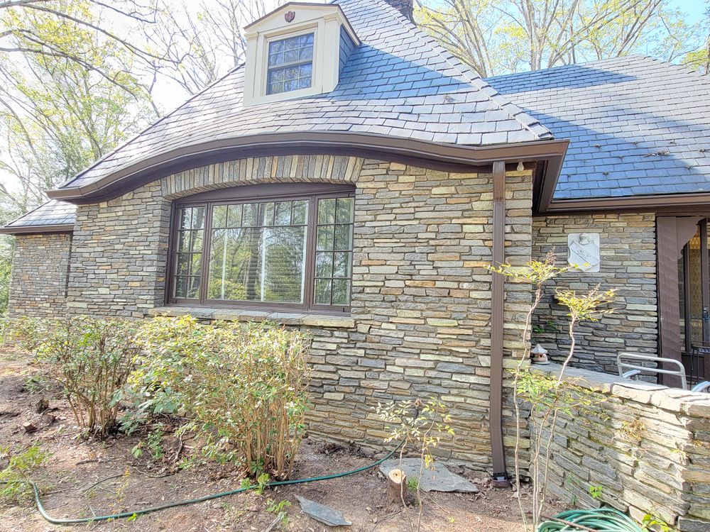 All Photos for Dotson Seamless Guttering LLC in Mars Hill, NC