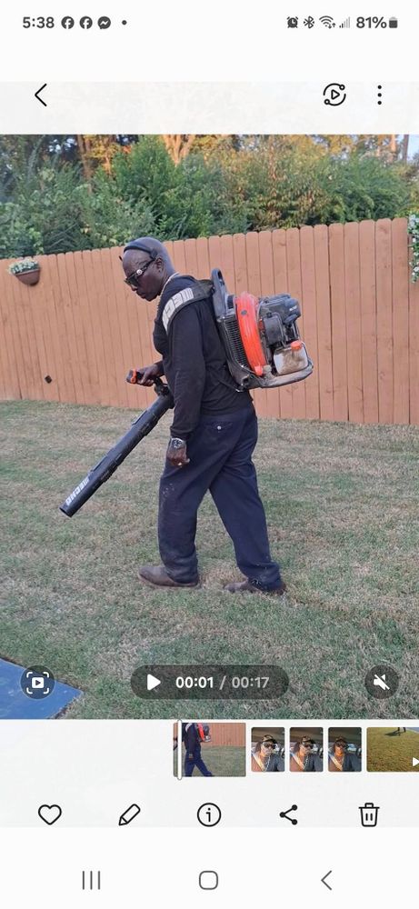 All Photos for The DUFF LAWN Service in Houston, Texas