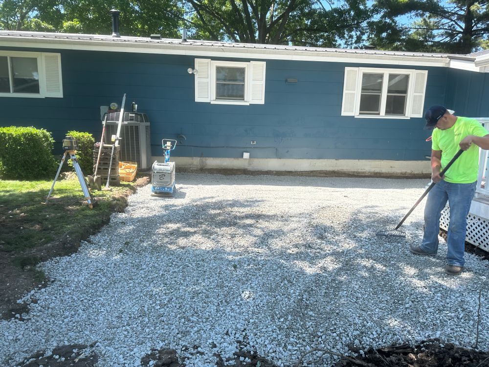 All Photos for Mayfield Landscaping in Staunton, IL