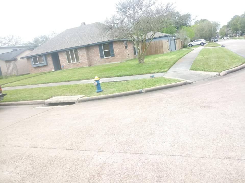 Lawn Care for Diaz Landscaping in Lincoln, CA